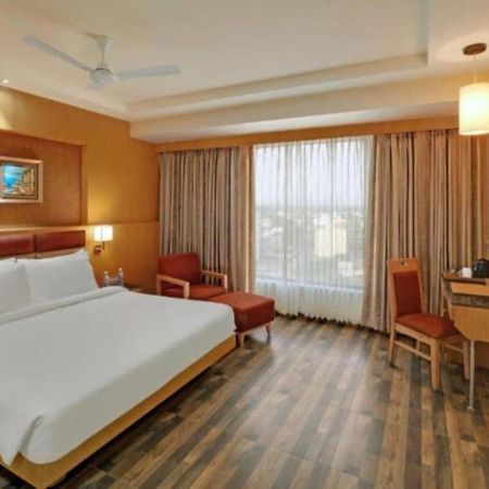 Hotel Seven Inn Near Delhi Airport Nuova Delhi Esterno foto