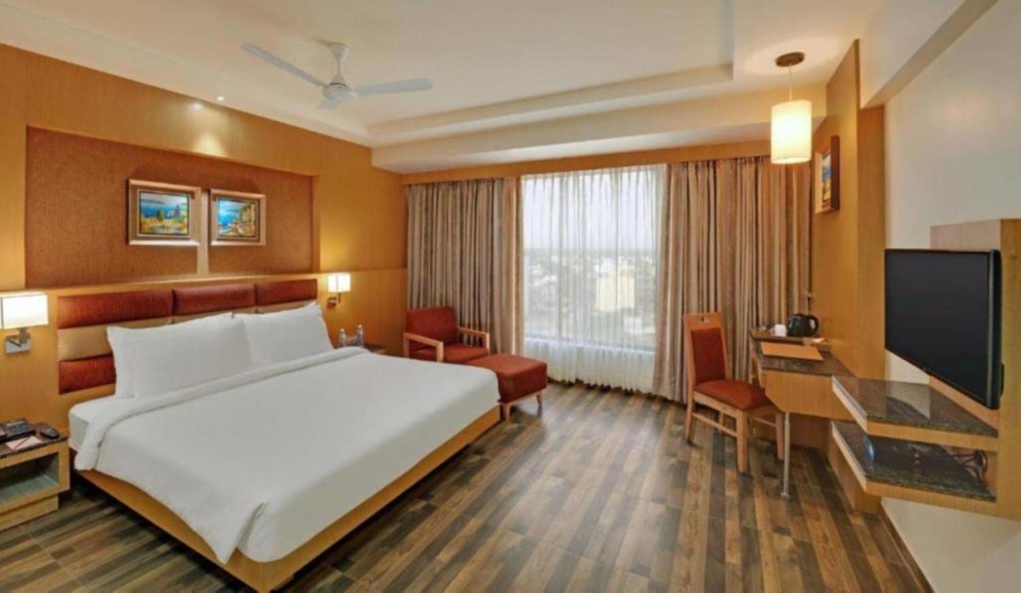 Hotel Seven Inn Near Delhi Airport Nuova Delhi Esterno foto